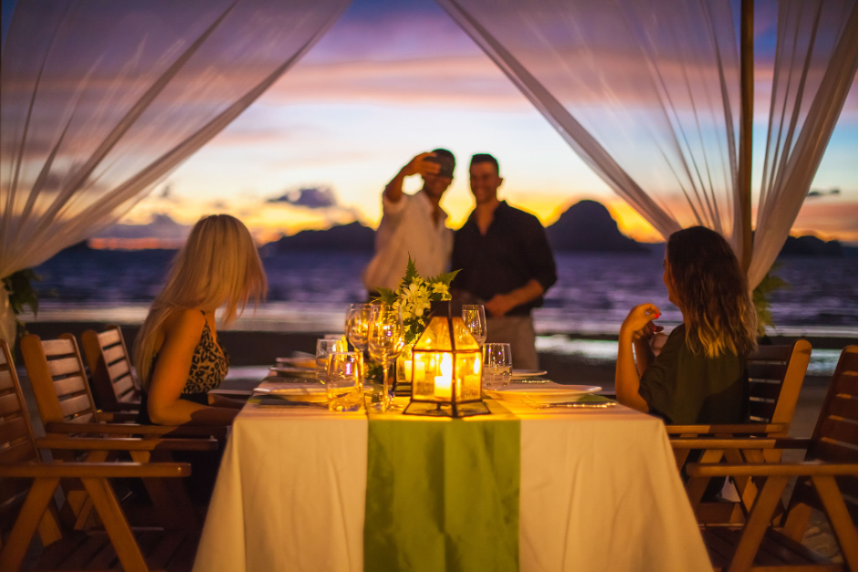 Simple Seaside Dinners with Your Favourite People